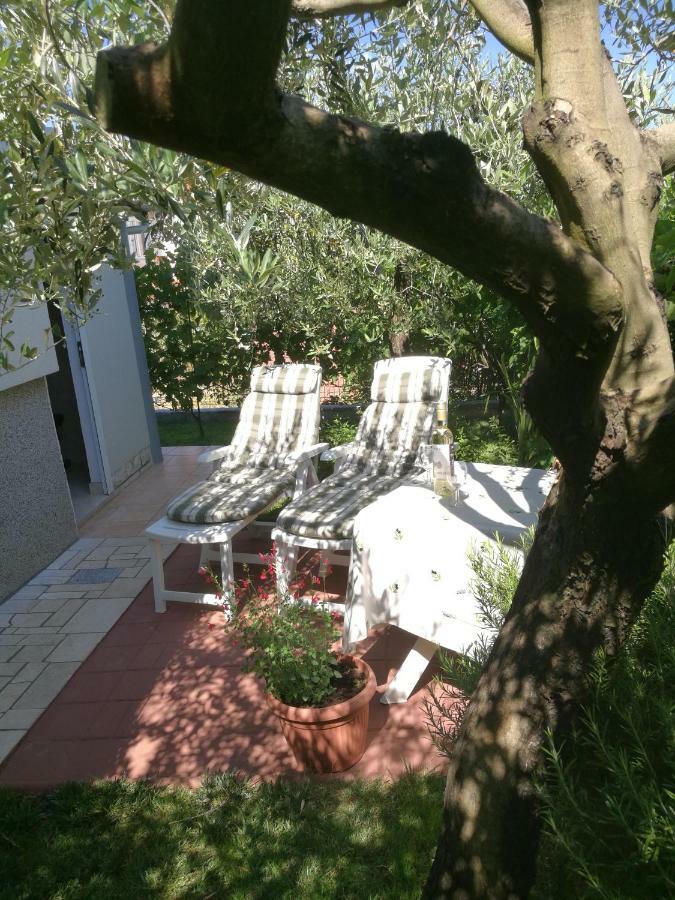 Studio Apartment Oliva PUY Exterior foto